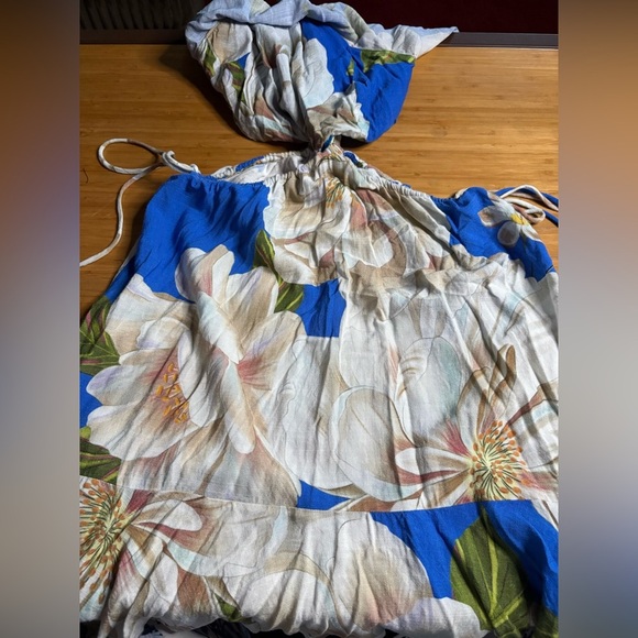 GUC Farm Rio- Floral Blue and White Dress. Size M - Picture 10 of 11